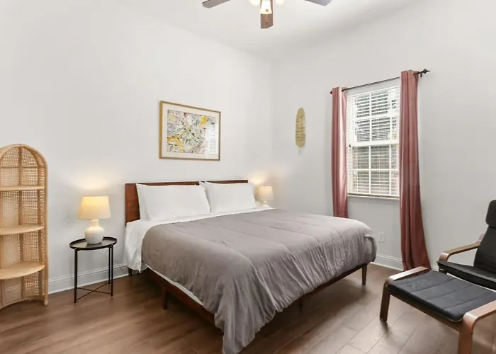 Fabulous Classy And Comfy 3Bd 2Ba Home And Parking