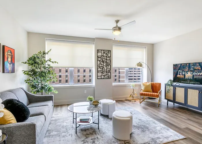 New Renovated Condo In The Heart Of Nola