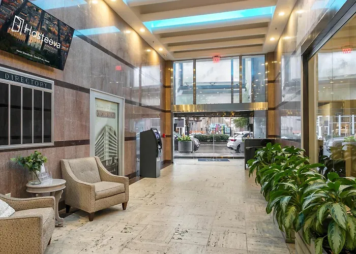 Steps To French Quarter Rooftop & Gym Sleeps 12 New Orleans
