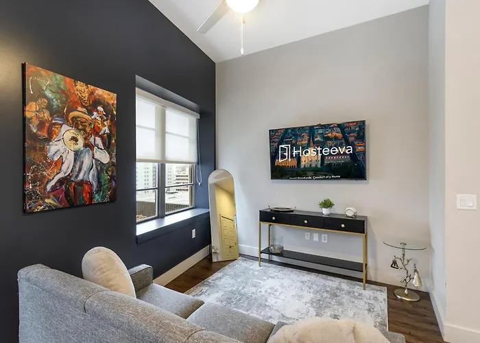 Pet friendly Captivating Condo Near City Hot Spots New Orleans