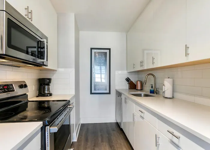 Private Cozy Studio Near French Quarter, Superdome, Canal And Bourbon Streets! New Orleans