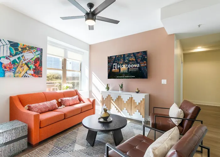 Newly Renovated 4-Bed Condo Steps To French Quarter New Orleans
