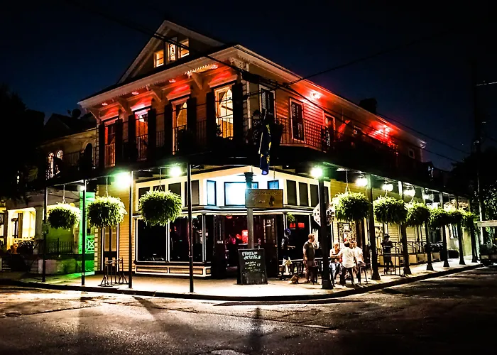 Royal Street Inn & Bar
