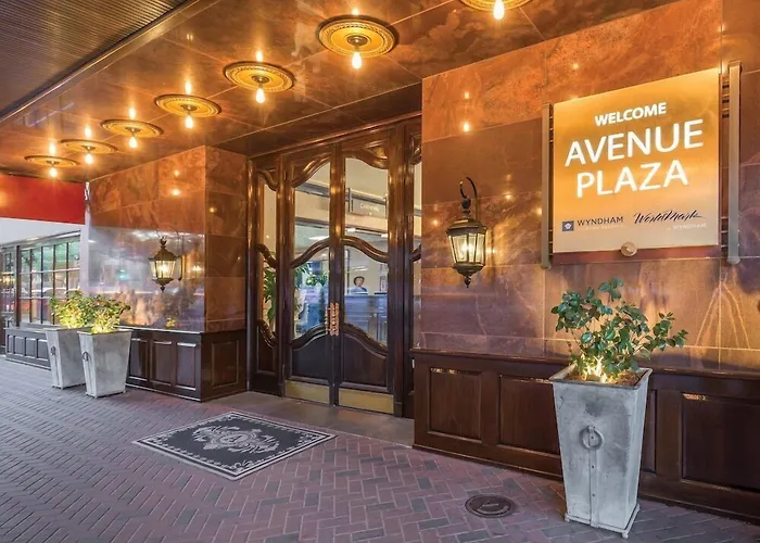 Club Wyndham Avenue Plaza