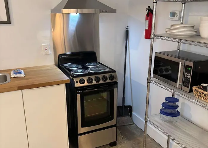 River Breeze Quiet & Modern Black Pearl Apartment New Orleans che accetta animali