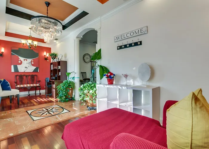5 Mi To Bourbon St Nola Home With Fenced Yard!