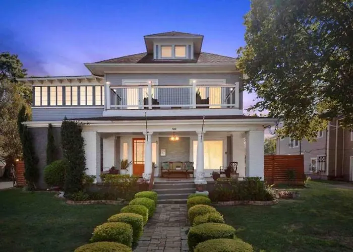 Grandcraftsman Style Home With Pool And Hot Tub/ Center To All Of New Orleans