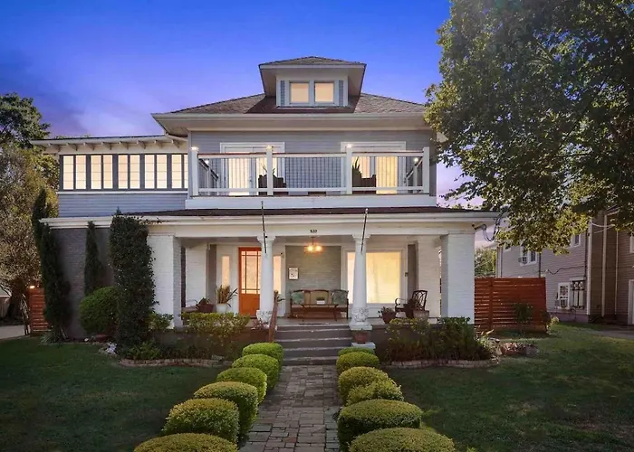 Grandcraftsman Style Home With Pool And Hot Tub/ Center To All Of New Orleans