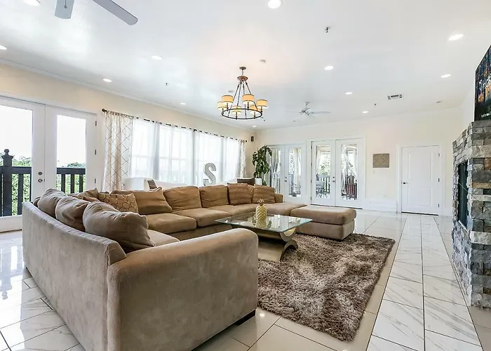 Haustierfreundliches Spacious 3Br Luxury Penthouse With Balcony New Orleans