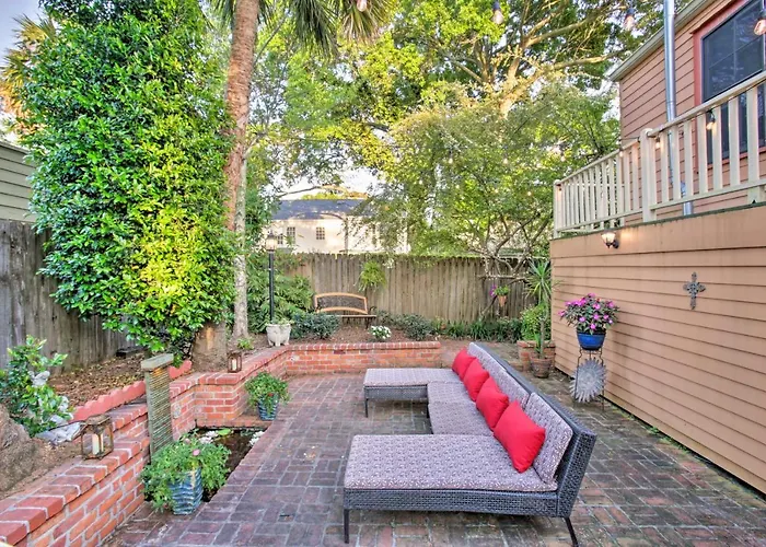 4 Mi To French Quarter Nola Apt With Garden Patio