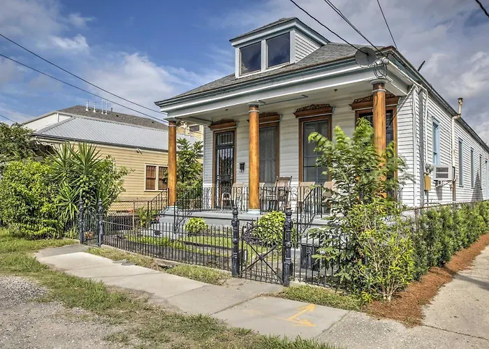 Walk To River, Tram & Zoo: Classic Nola Home! New Orleans