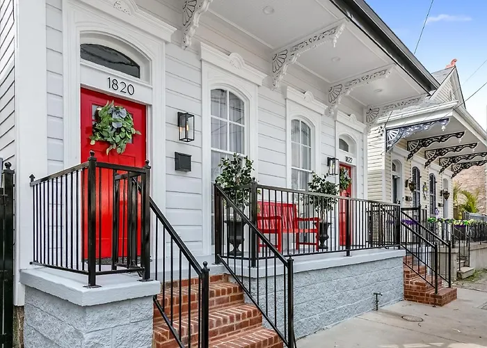 Urban Retreat Near French Quarter